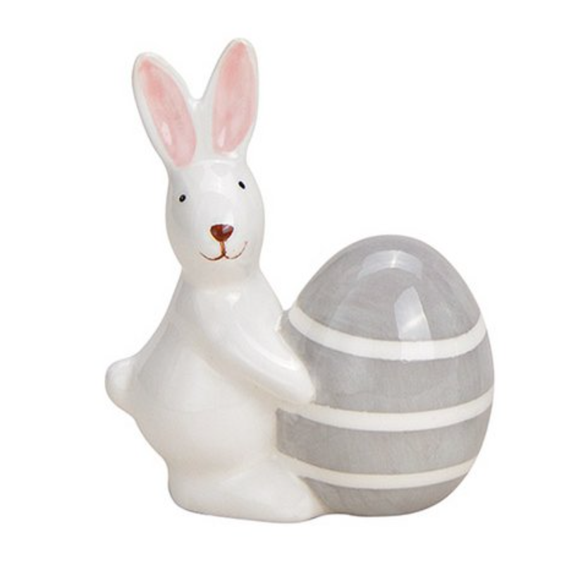 Bunny with egg